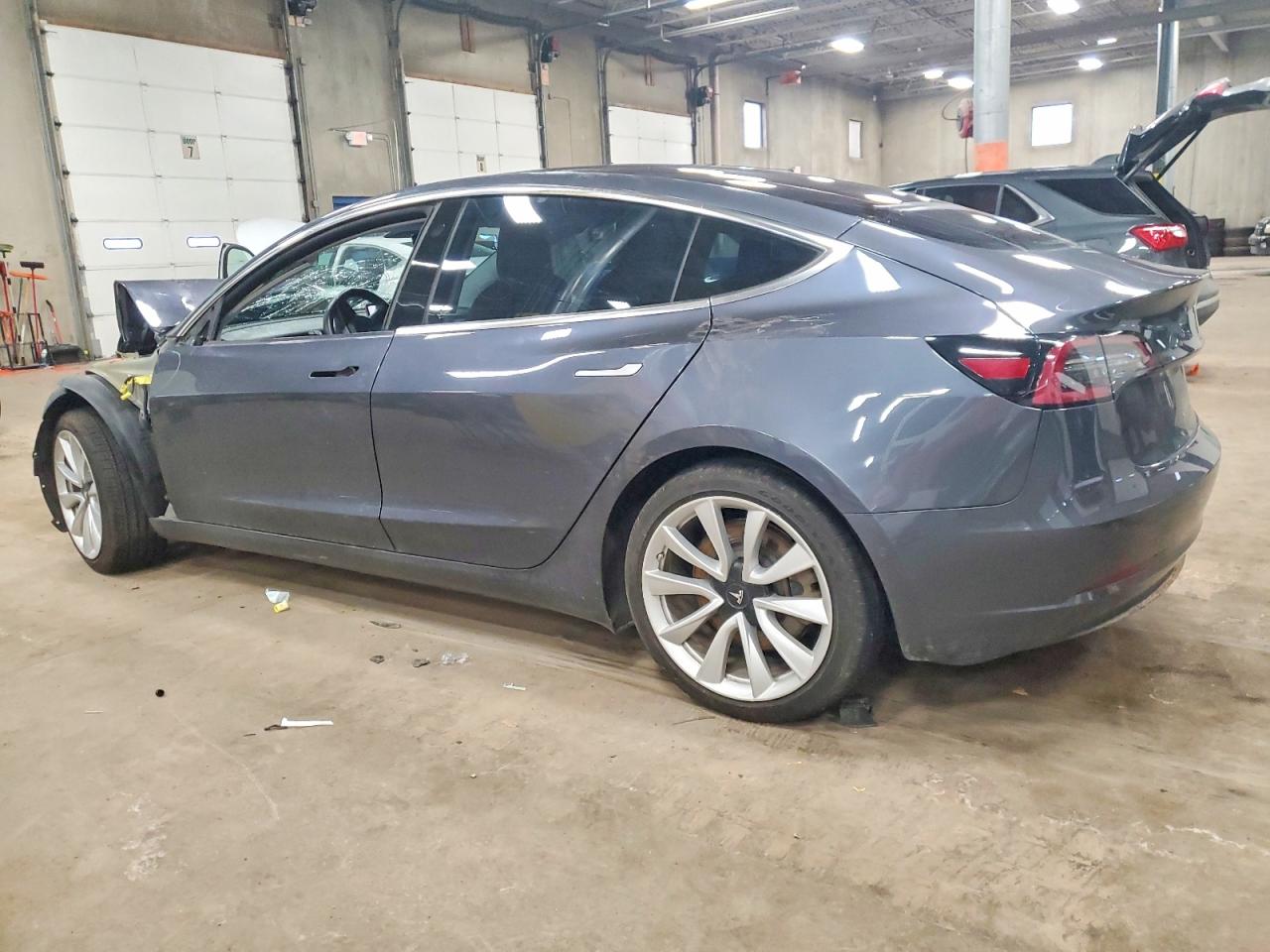2018 TESLA MODEL 3 photo 2