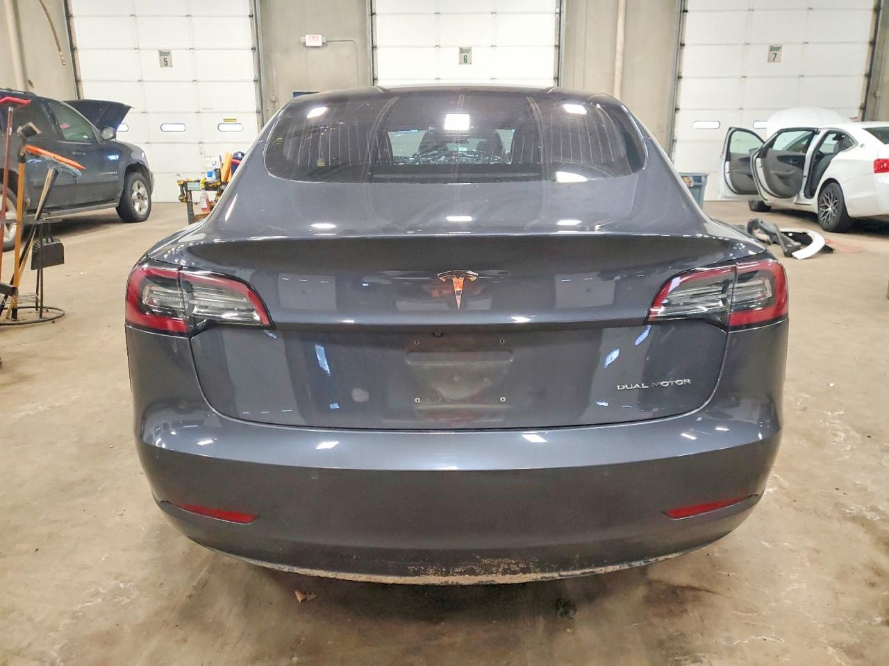 2018 TESLA MODEL 3 photo 6