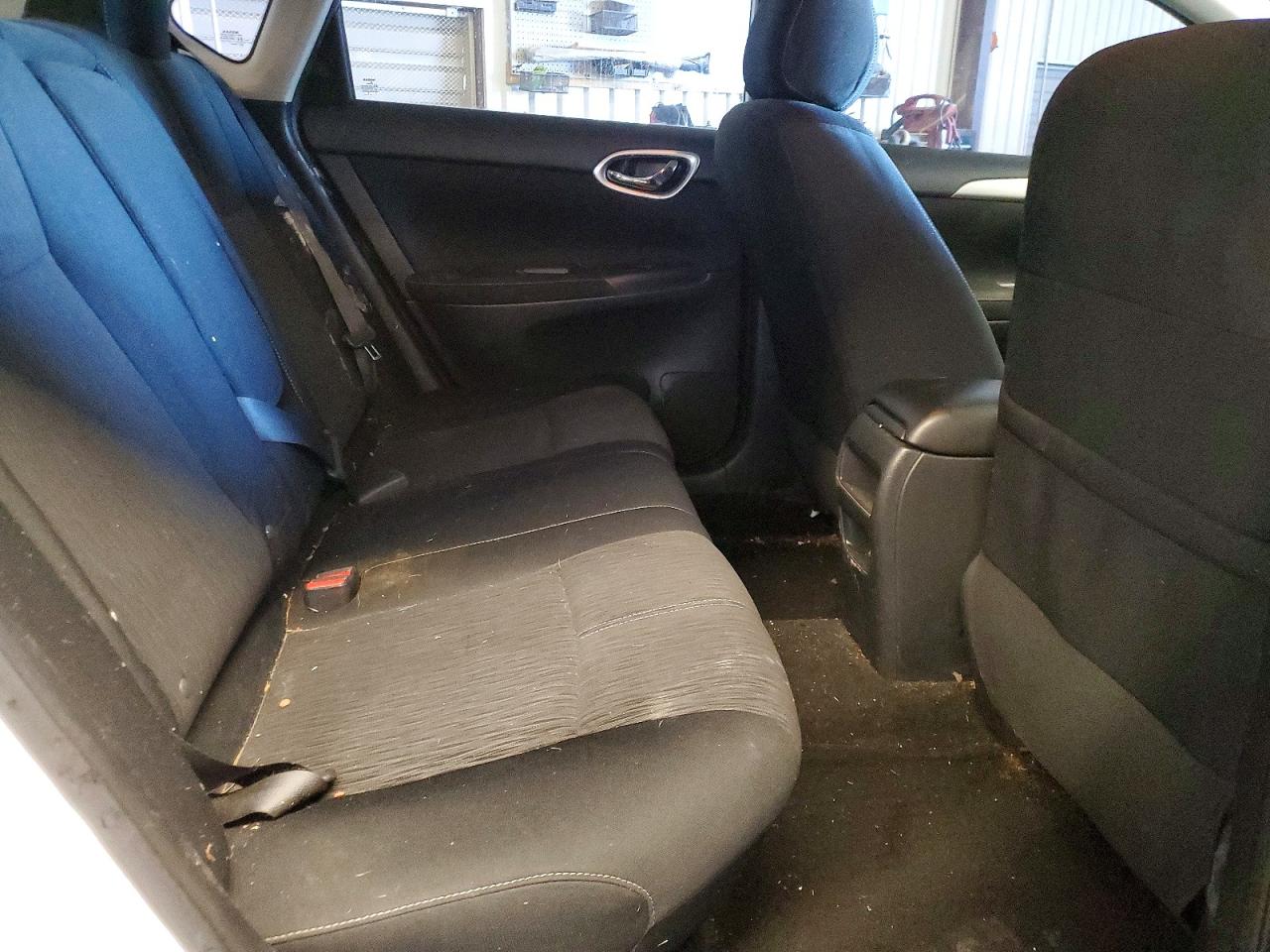 2015 NISSAN SENTRA S photo 10