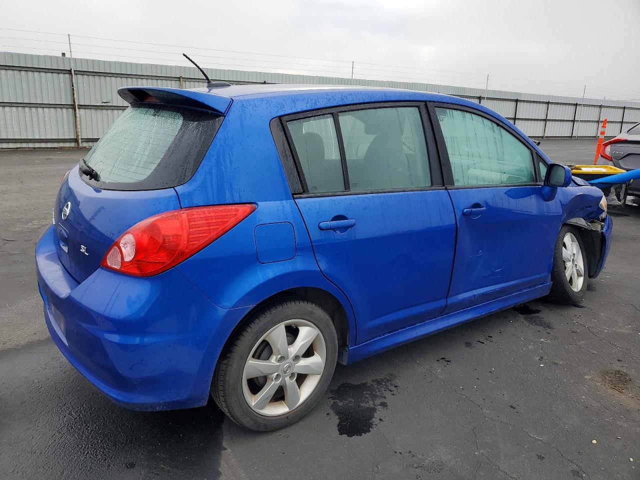 2012 NISSAN VERSA S photo 7