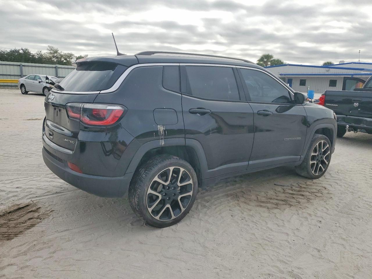 2017 JEEP COMPASS LIMITED photo 3