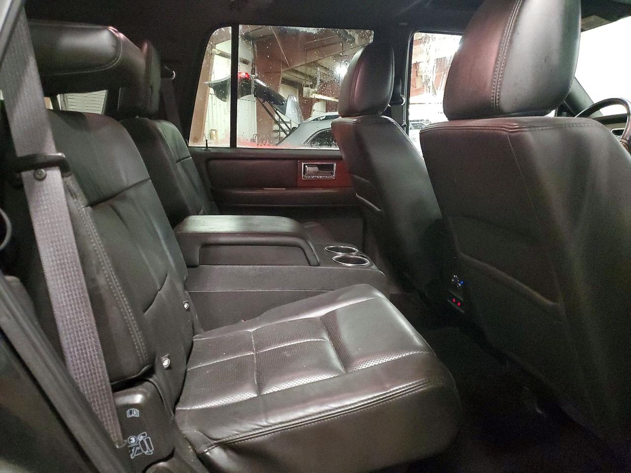 2013 LINCOLN NAVIGATOR photo 21