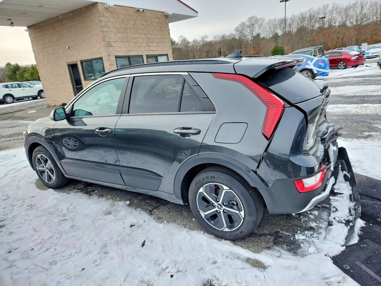 2024 KIA NIRO EX photo 2