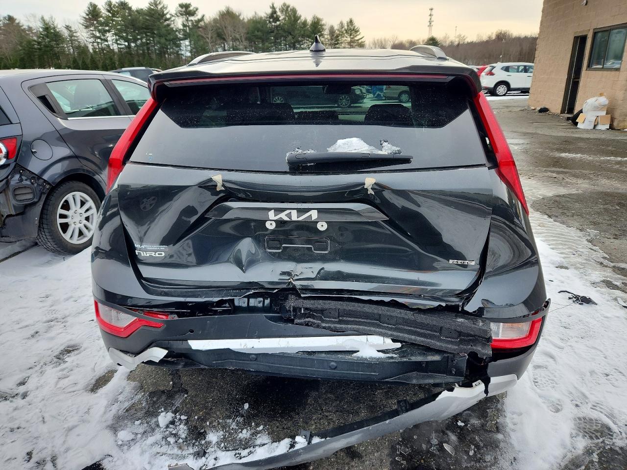 2024 KIA NIRO EX photo 6
