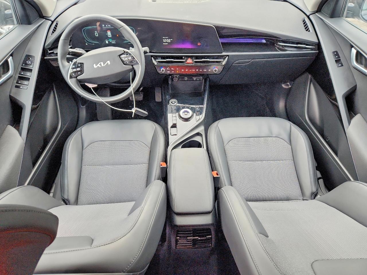 2024 KIA NIRO EX photo 8