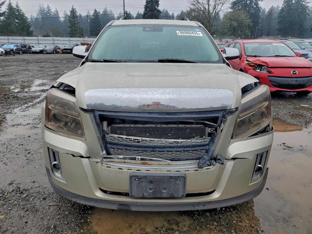 2015 GMC TERRAIN SLT photo 5