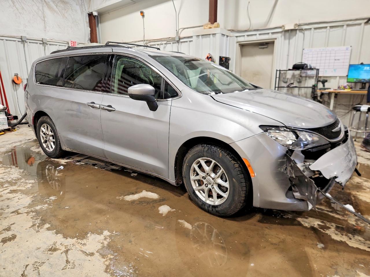2020 CHRYSLER VOYAGER LXI photo 4