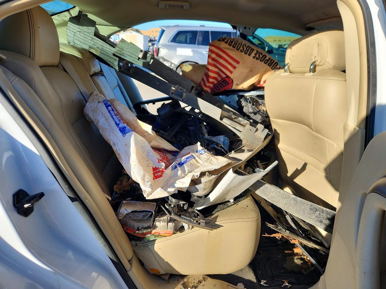 2015 FORD TAURUS SEL photo 37