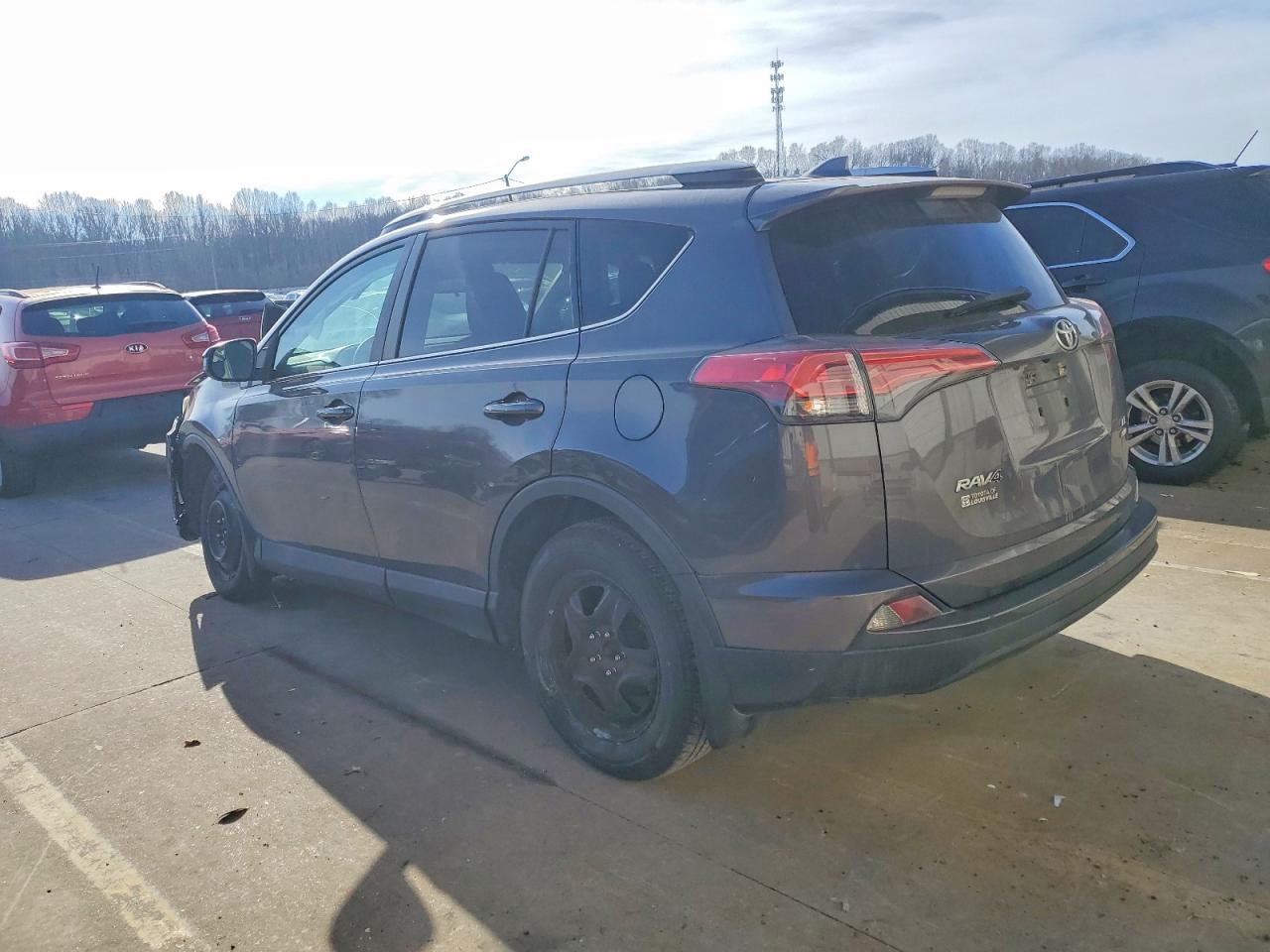 2017 TOYOTA RAV4 LE photo 3
