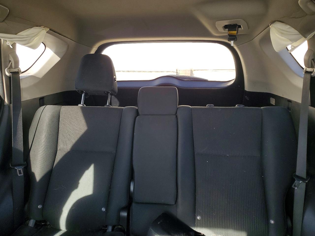 2017 TOYOTA RAV4 LE photo 19