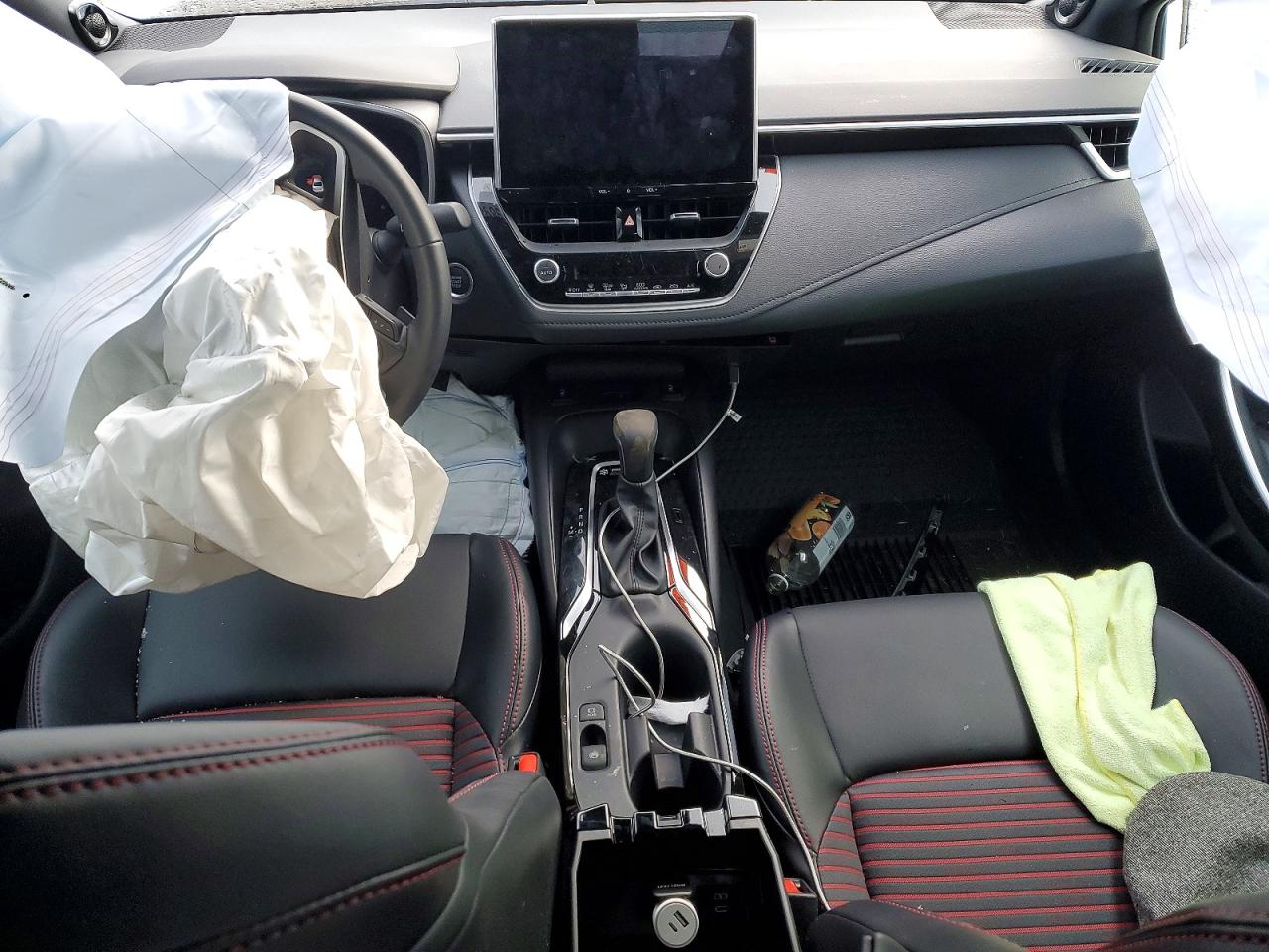 2025 TOYOTA COROLLA XSE photo 8