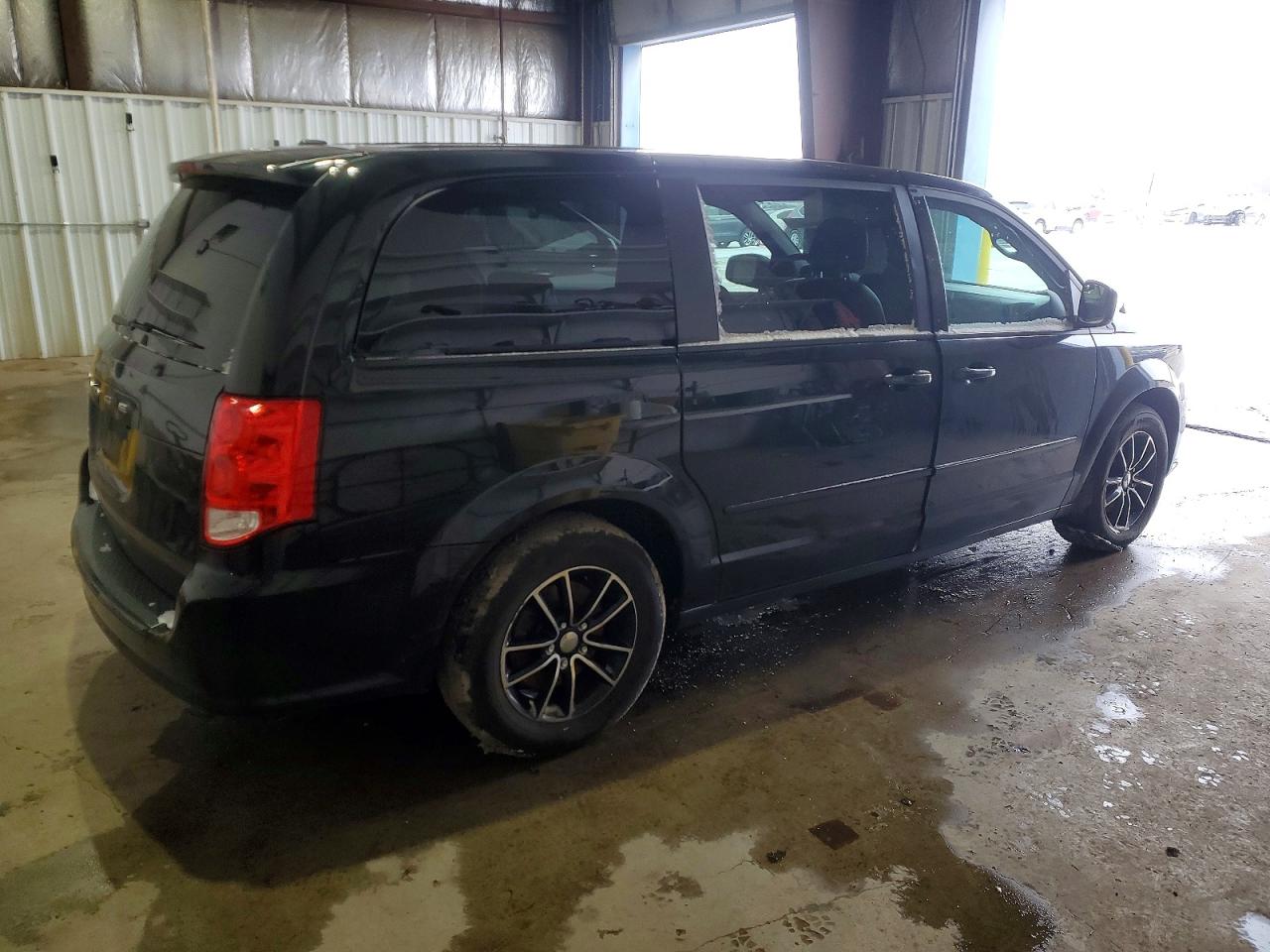 2015 DODGE GRAND CARAVAN SXT photo 3