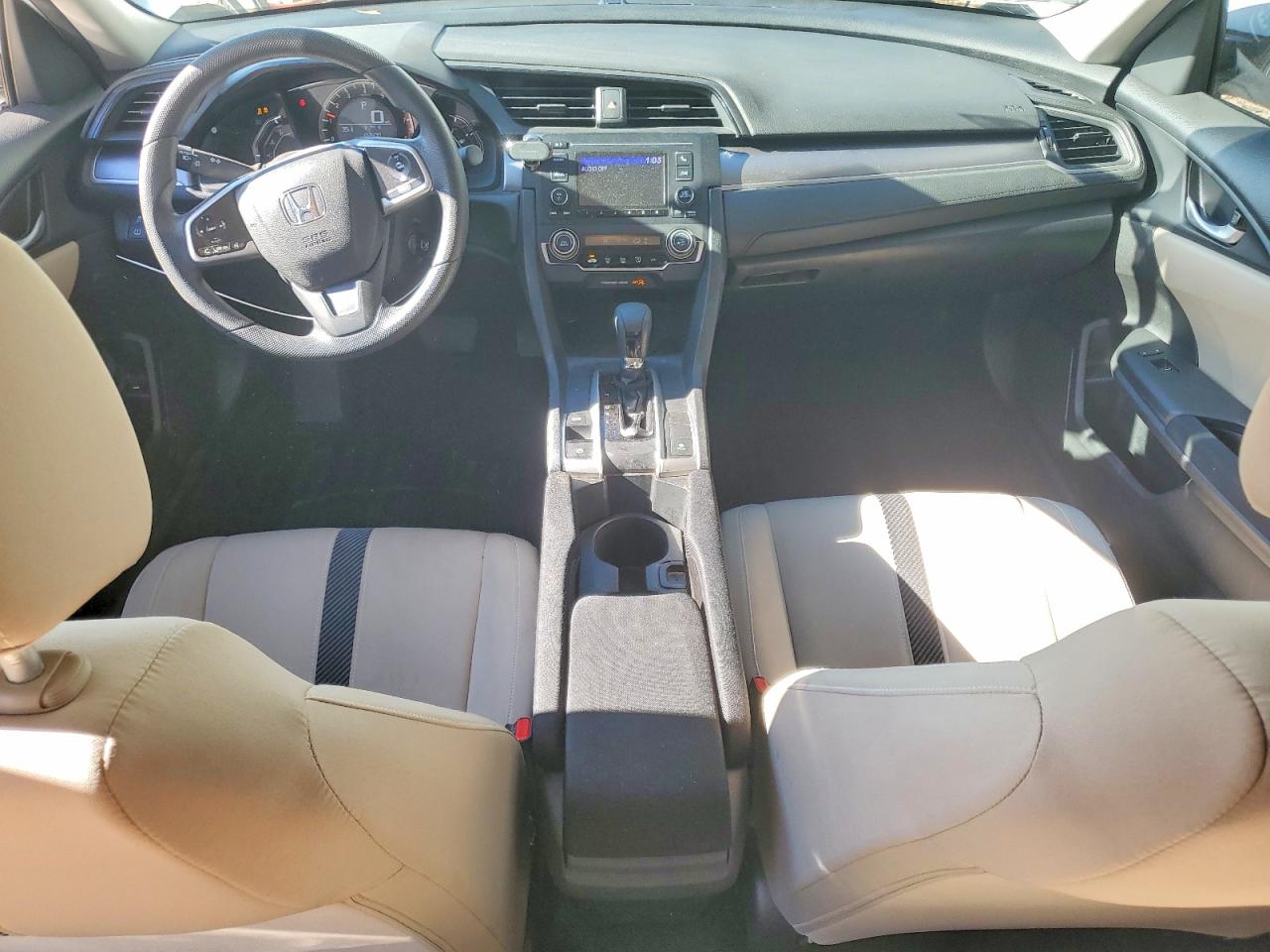 2016 HONDA CIVIC LX photo 8