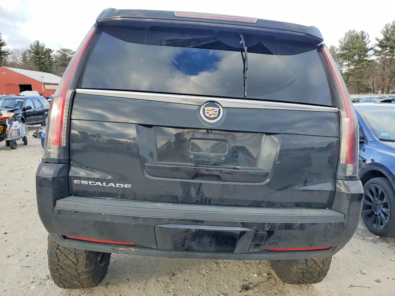 2015 CADILLAC ESCALADE LUXURY photo 6