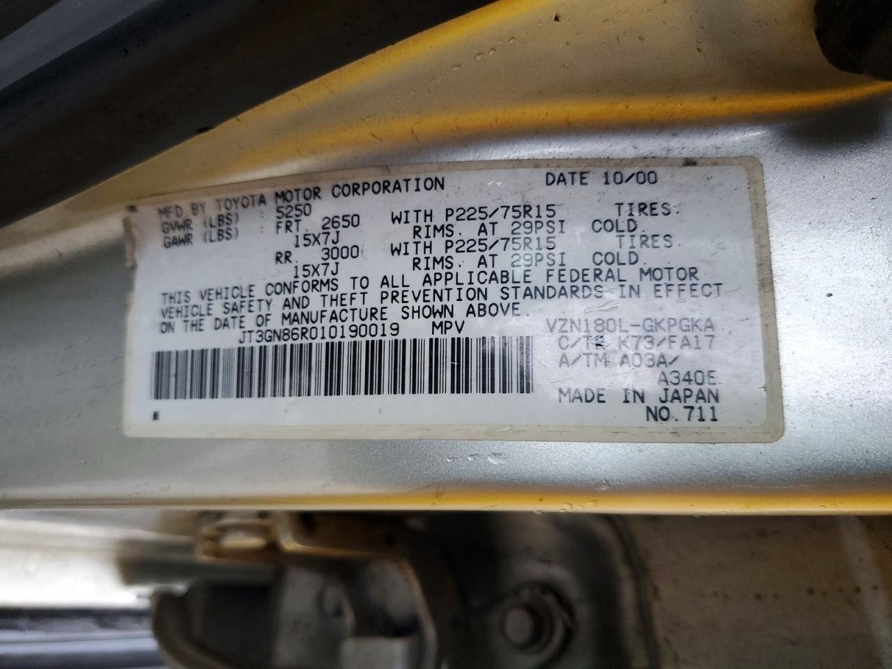 2001 TOYOTA 4RUNNER SR5 photo 13