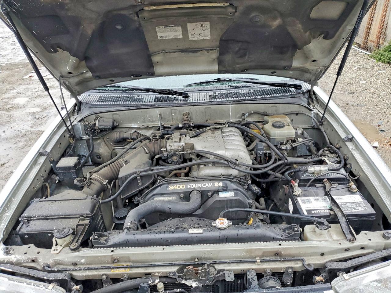 2001 TOYOTA 4RUNNER SR5 photo 12