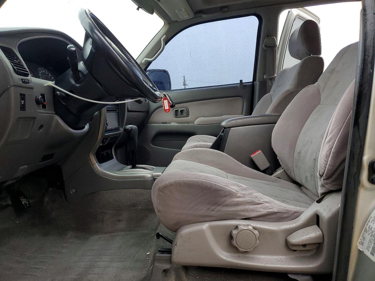 2001 TOYOTA 4RUNNER SR5 photo 7