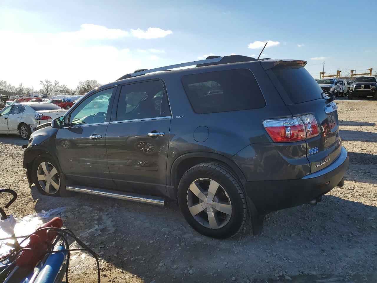 2011 GMC ACADIA SLT-1 photo 2