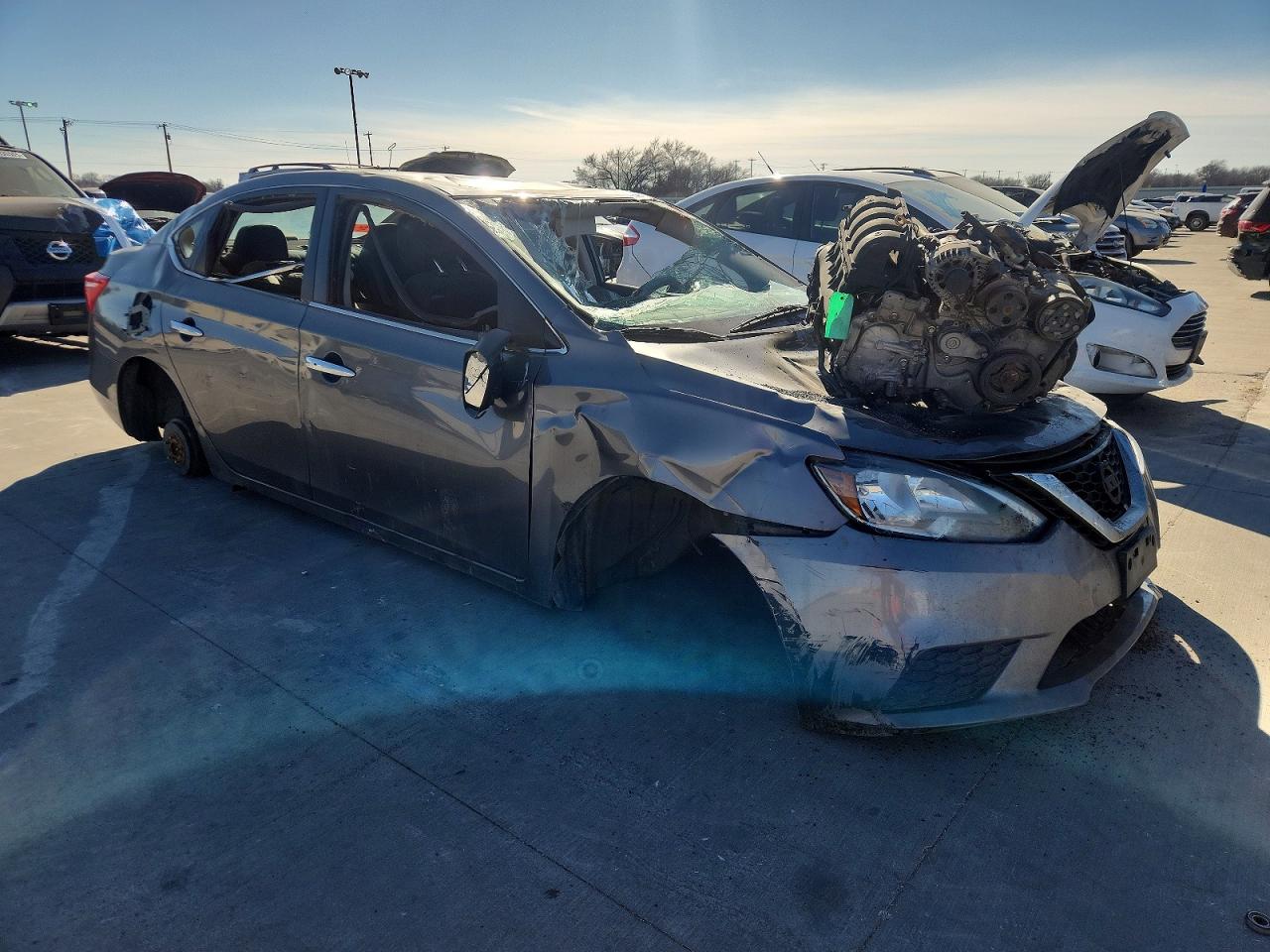 2019 NISSAN SENTRA S photo 4
