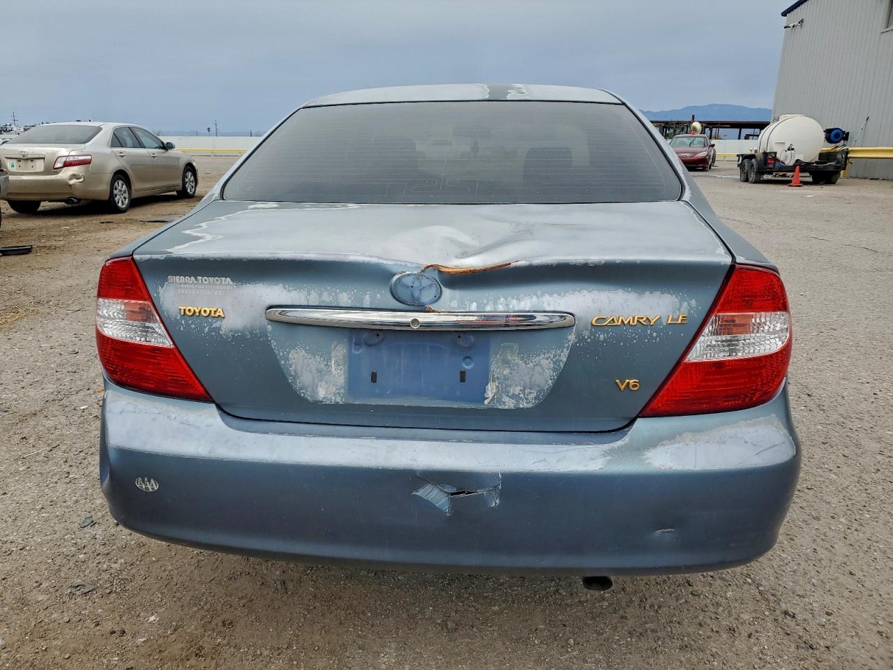 2002 TOYOTA CAMRY LE photo 6