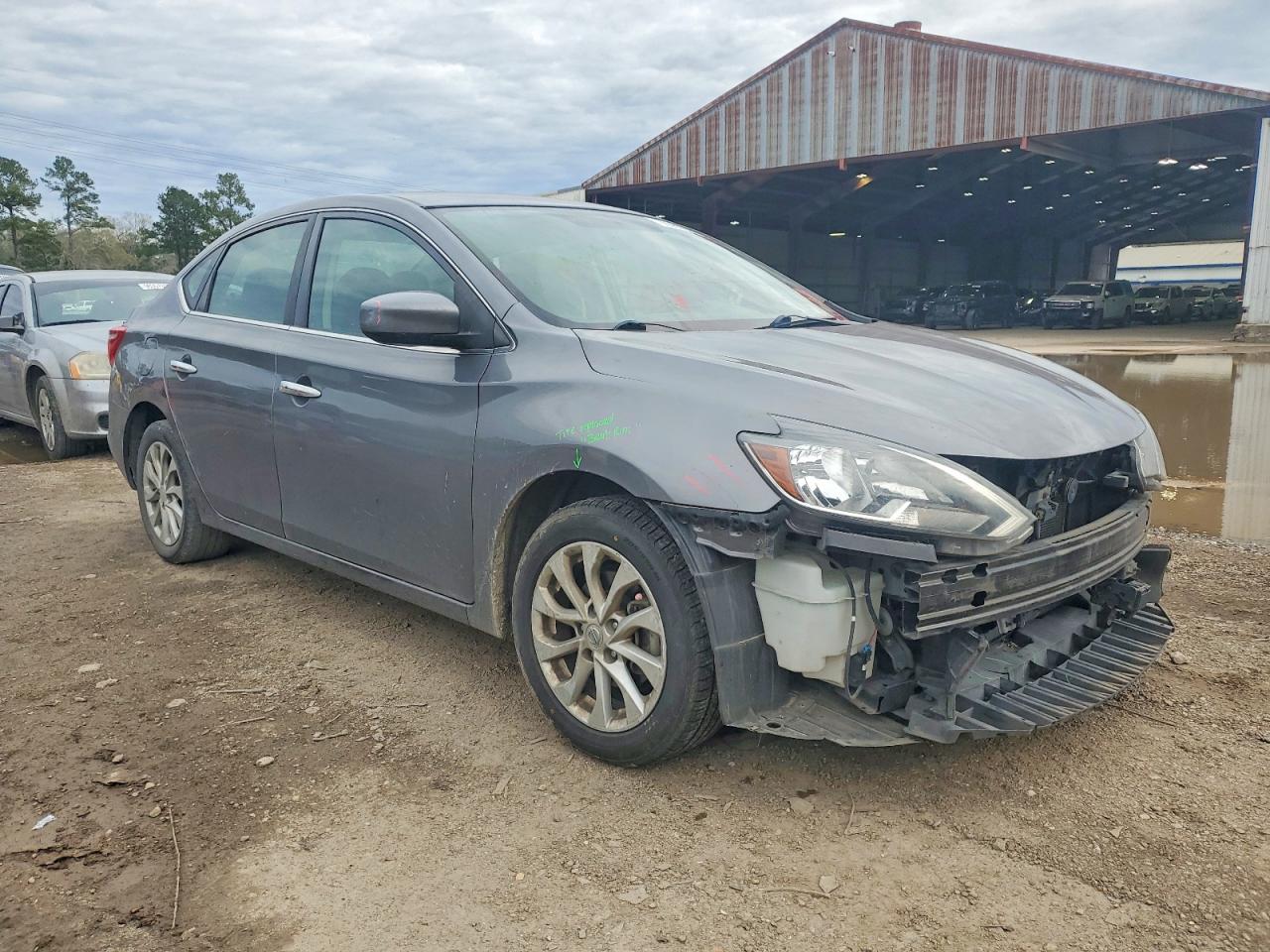 2019 NISSAN SENTRA S photo 4