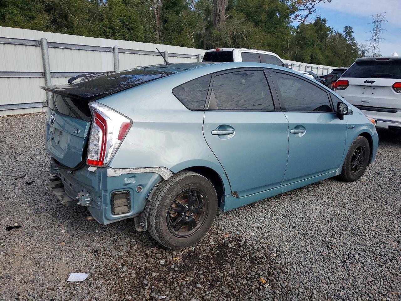2013 TOYOTA PRIUS photo 7