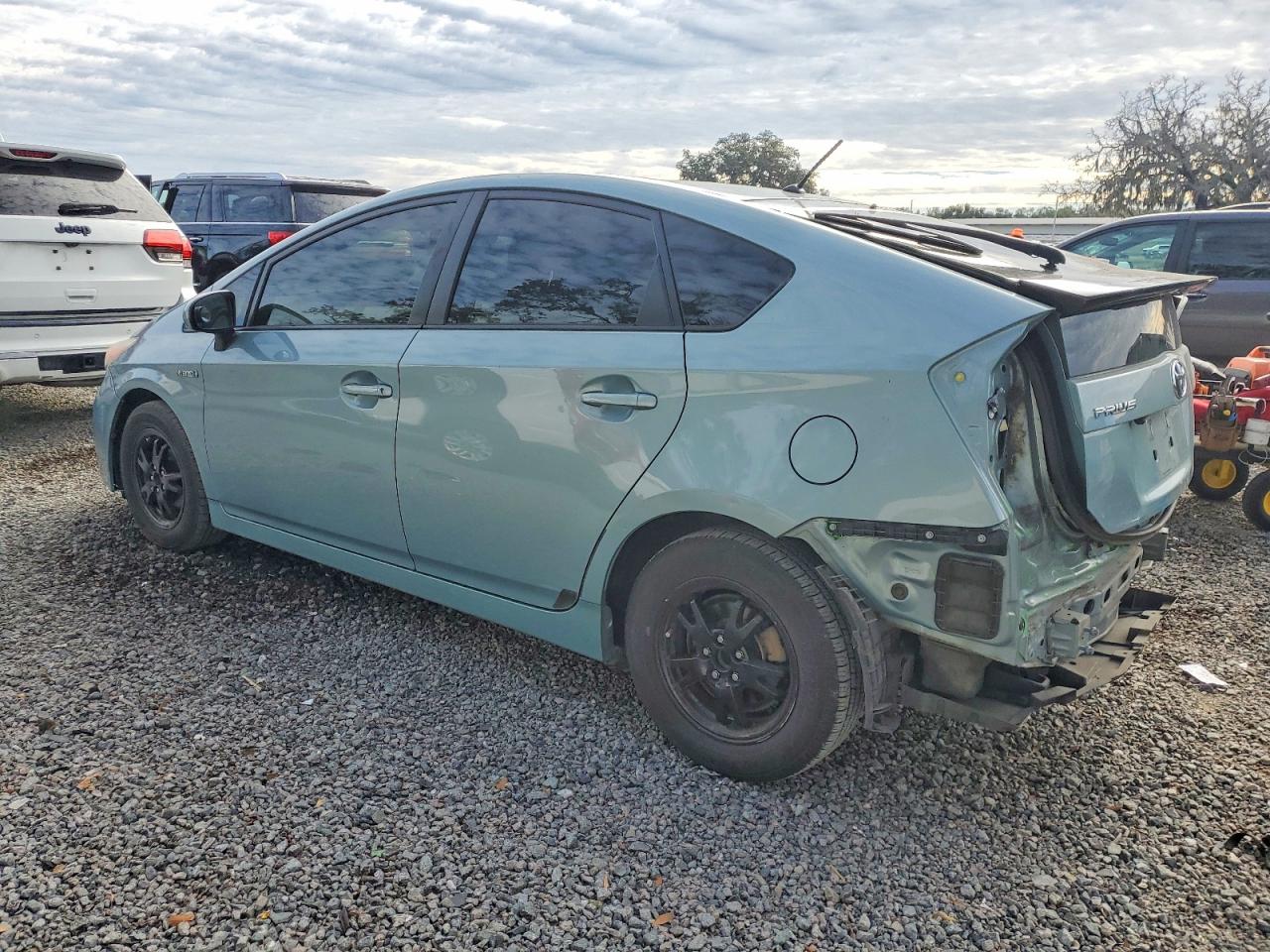 2013 TOYOTA PRIUS photo 4