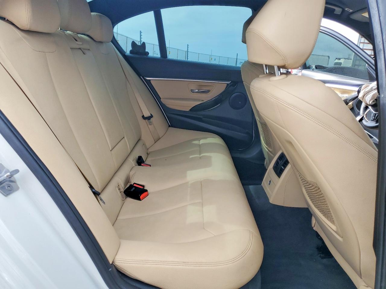 2017 BMW 330 I photo 10