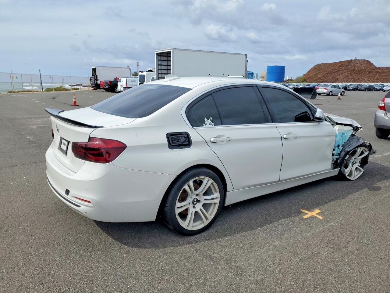 2017 BMW 330 I photo 3