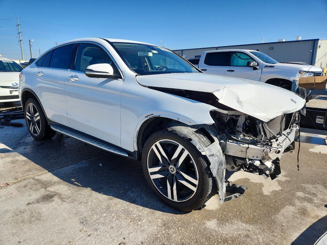 2020 MERCEDES-BENZ GLC COUPE 300 4MATIC photo 4
