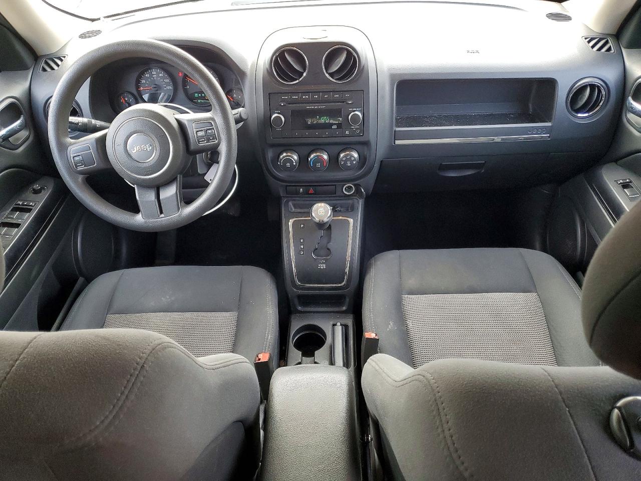 2012 JEEP PATRIOT SPORT photo 8
