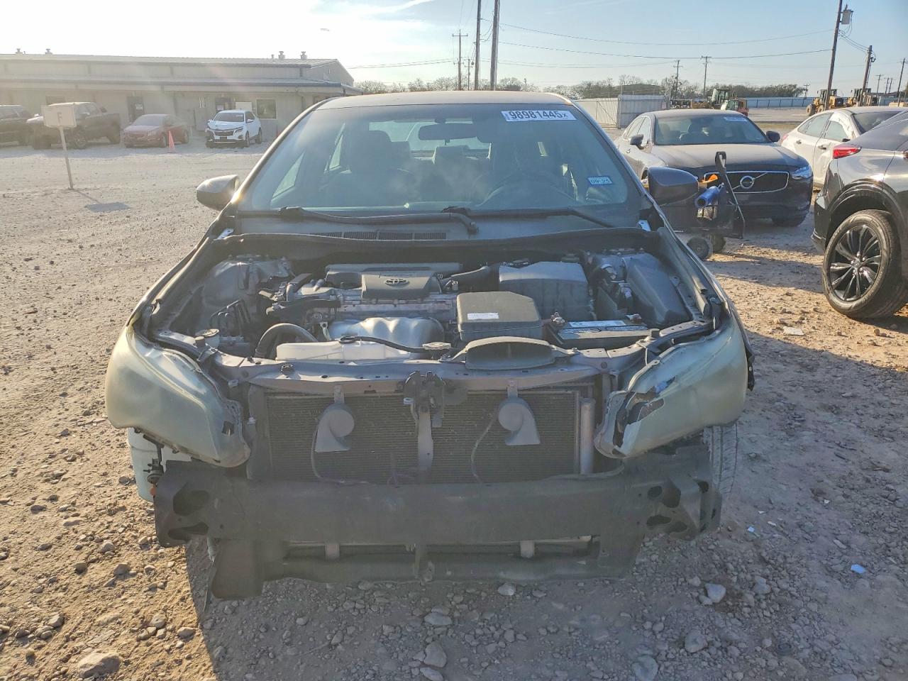 2015 TOYOTA CAMRY LE photo 5