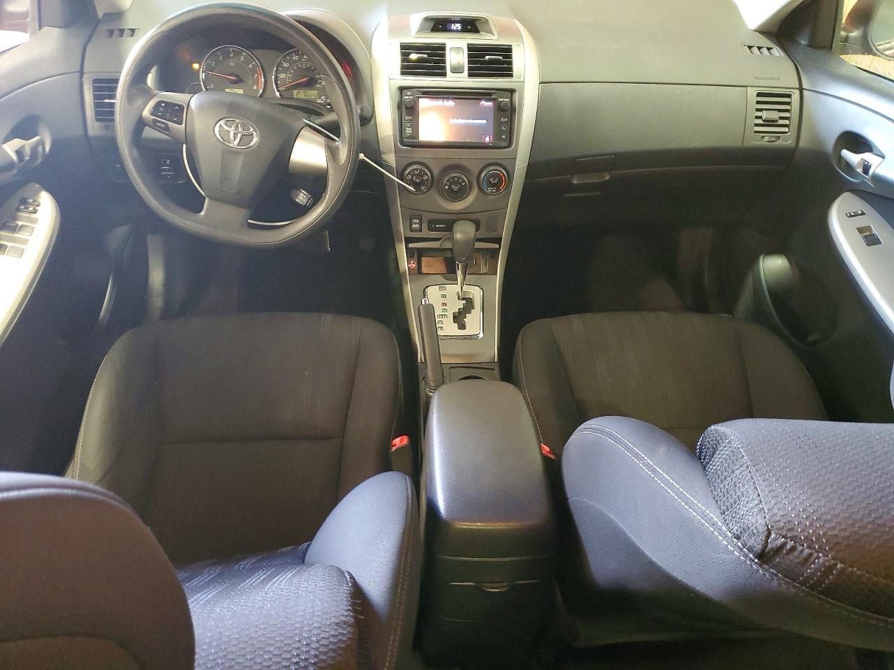 2013 TOYOTA COROLLA BASE photo 8