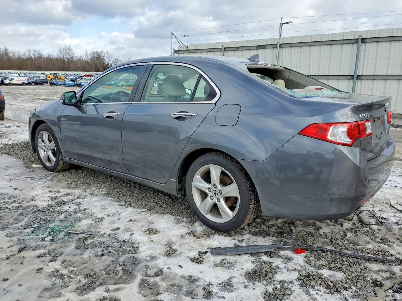 2010 ACURA TSX photo 2