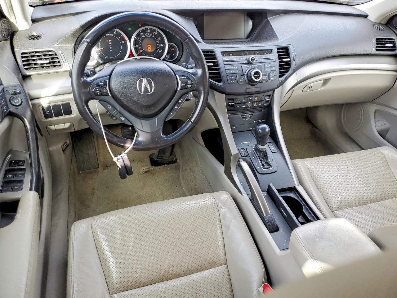 2010 ACURA TSX photo 8