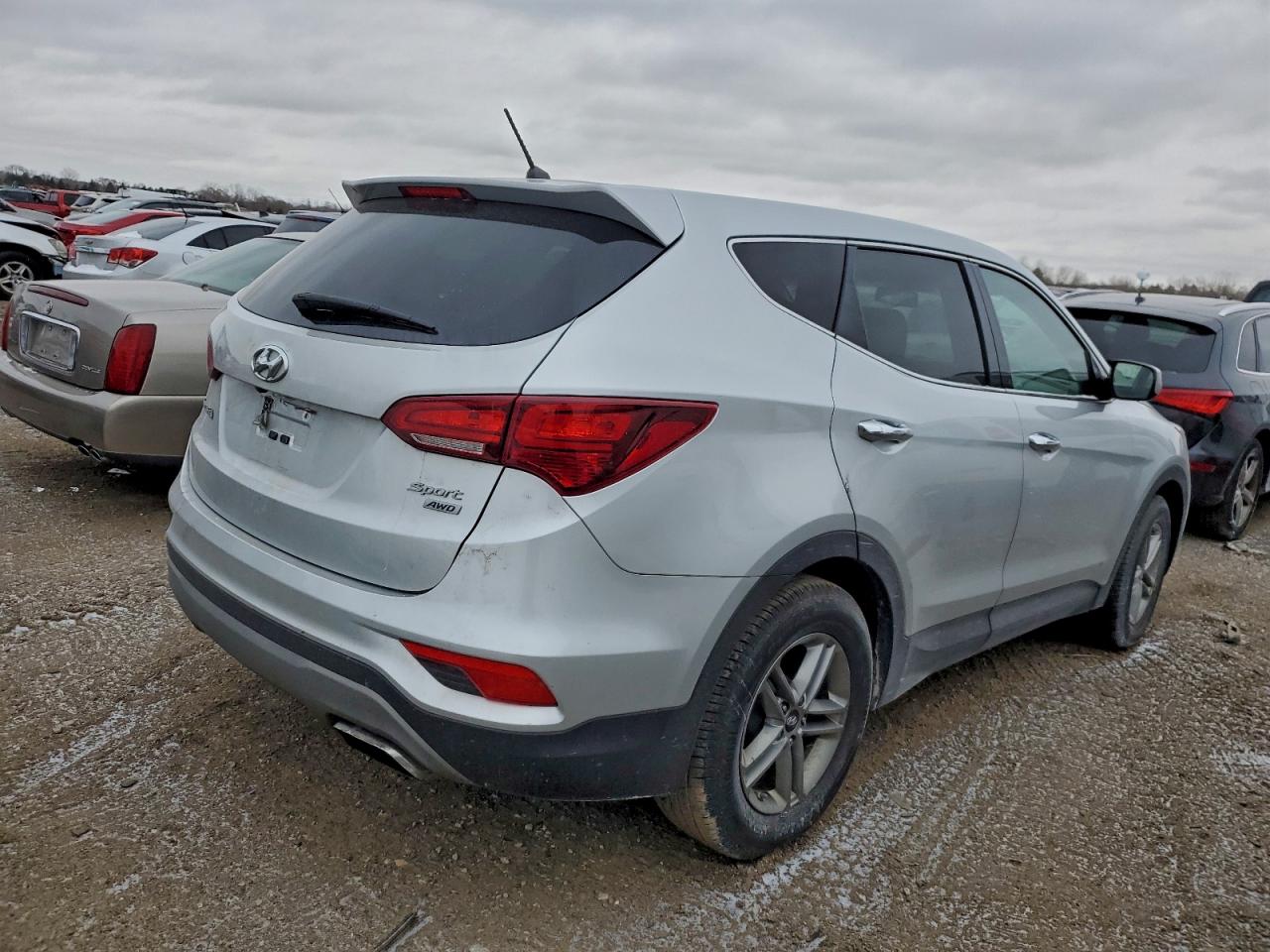 2018 HYUNDAI SANTA FE SPORT photo 3