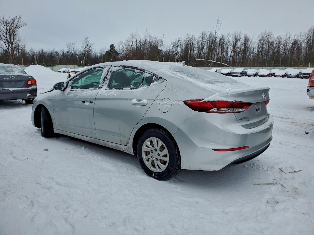 2017 HYUNDAI ELANTRA SE photo 2