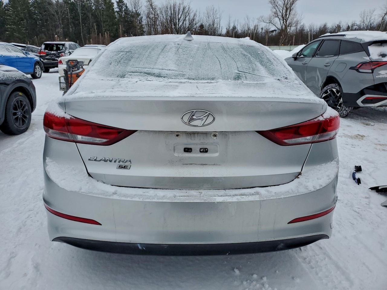 2017 HYUNDAI ELANTRA SE photo 6