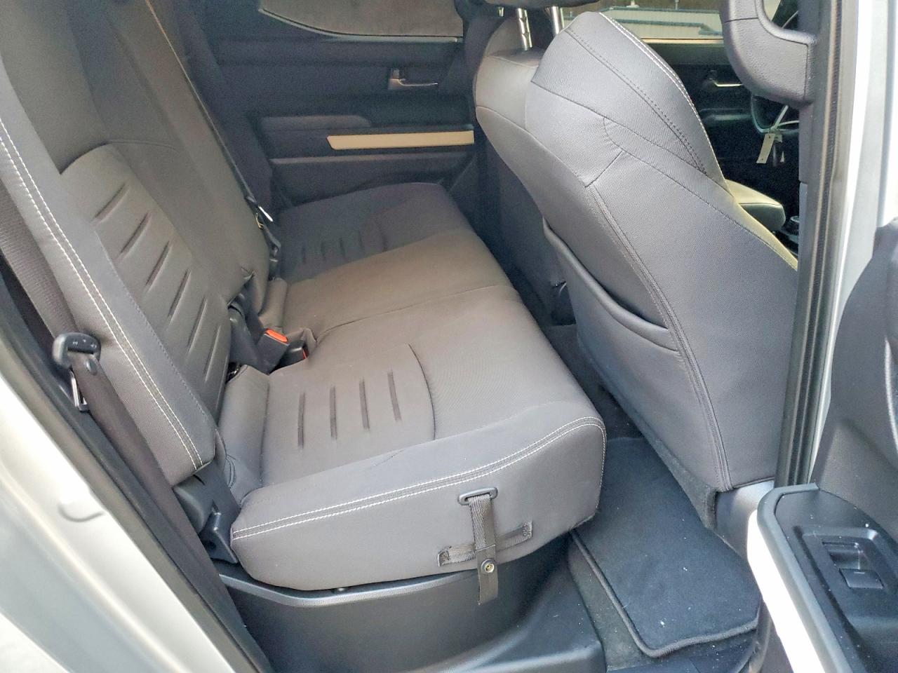 2024 TOYOTA TACOMA DOUBLE CAB photo 10