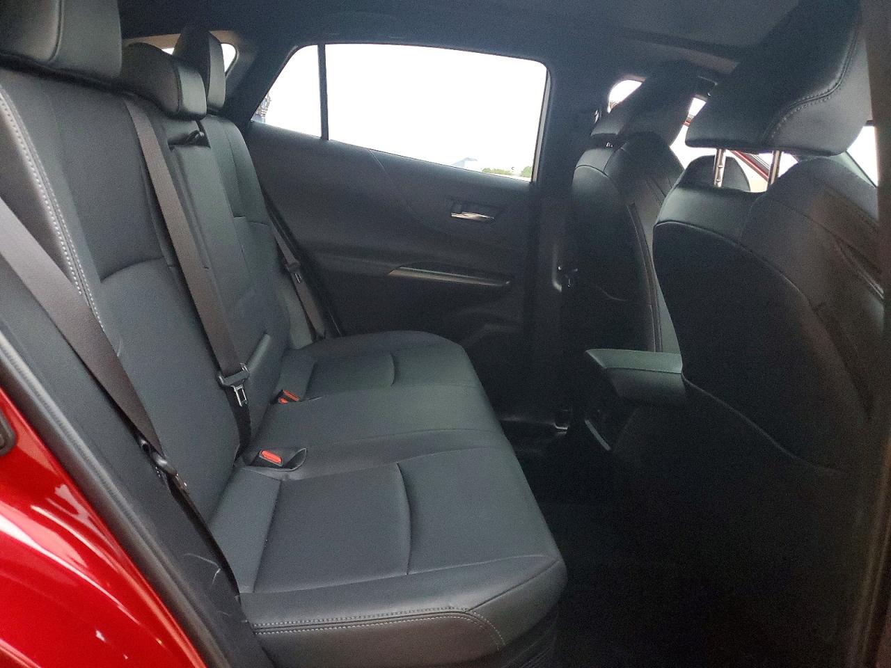 2024 TOYOTA VENZA LE photo 19