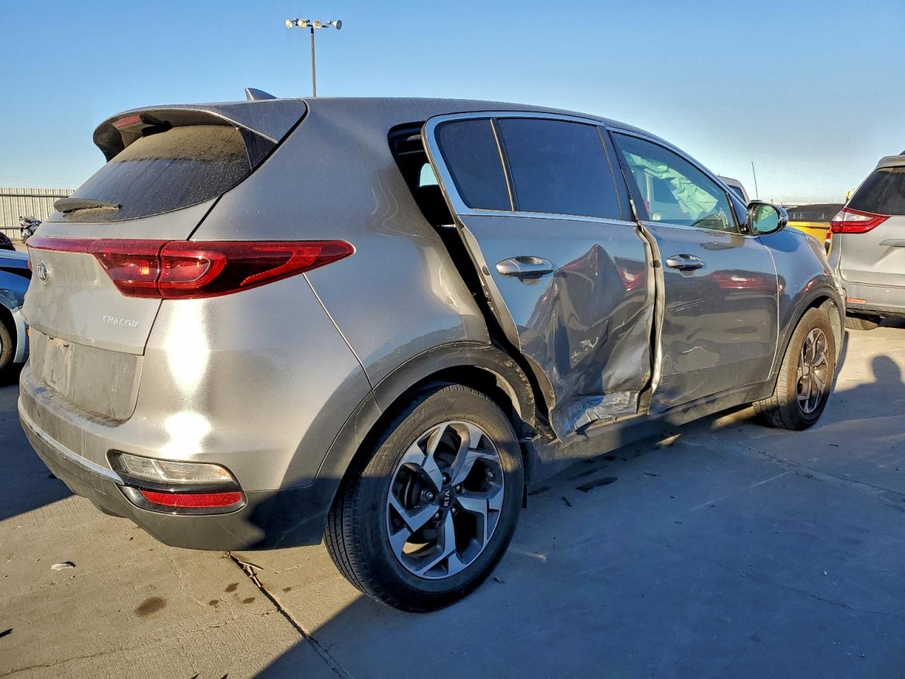 2021 KIA SPORTAGE LX photo 3