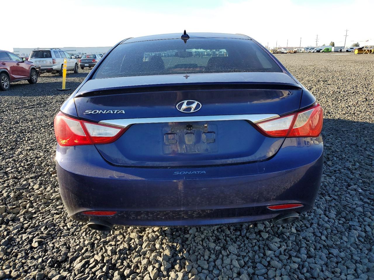 2013 HYUNDAI SONATA SE photo 6