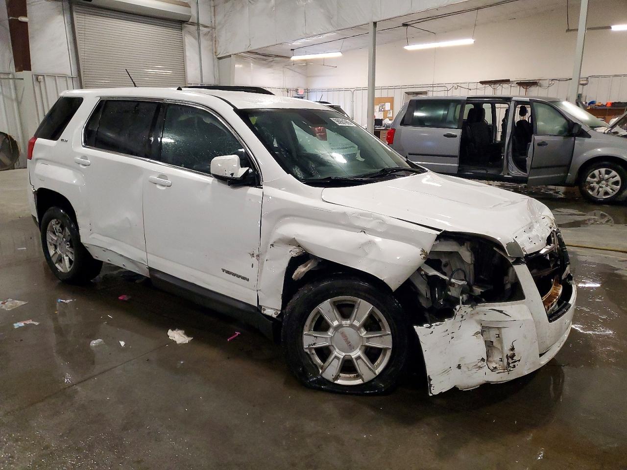 2013 GMC TERRAIN SLE photo 7
