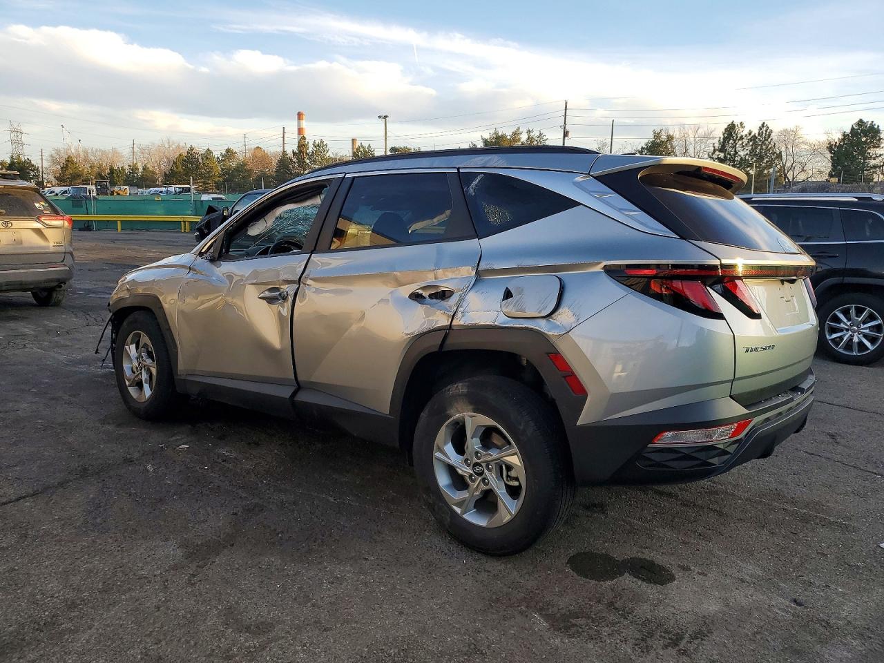 2024 HYUNDAI TUCSON SEL photo 2
