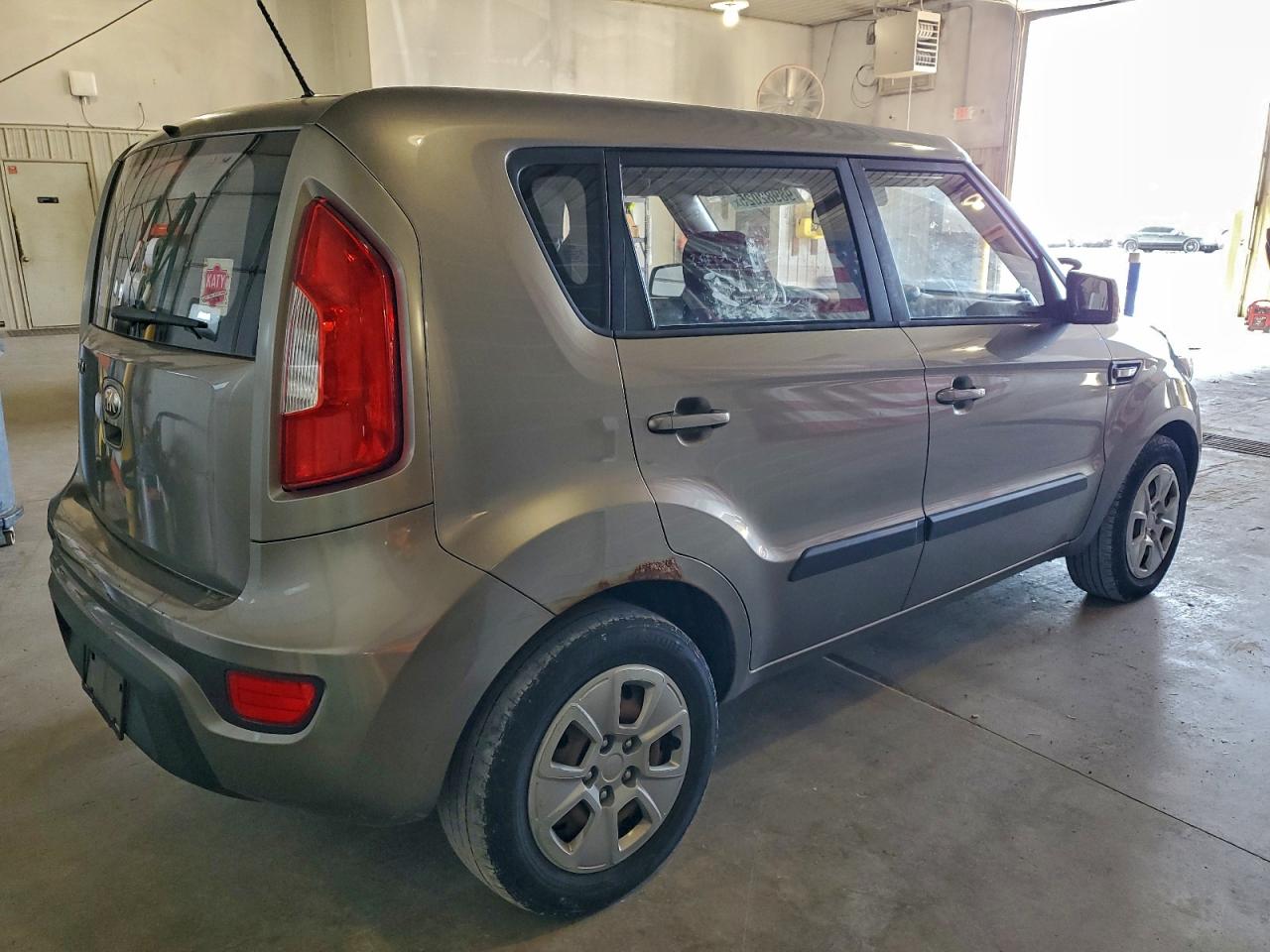 2013 KIA SOUL photo 3