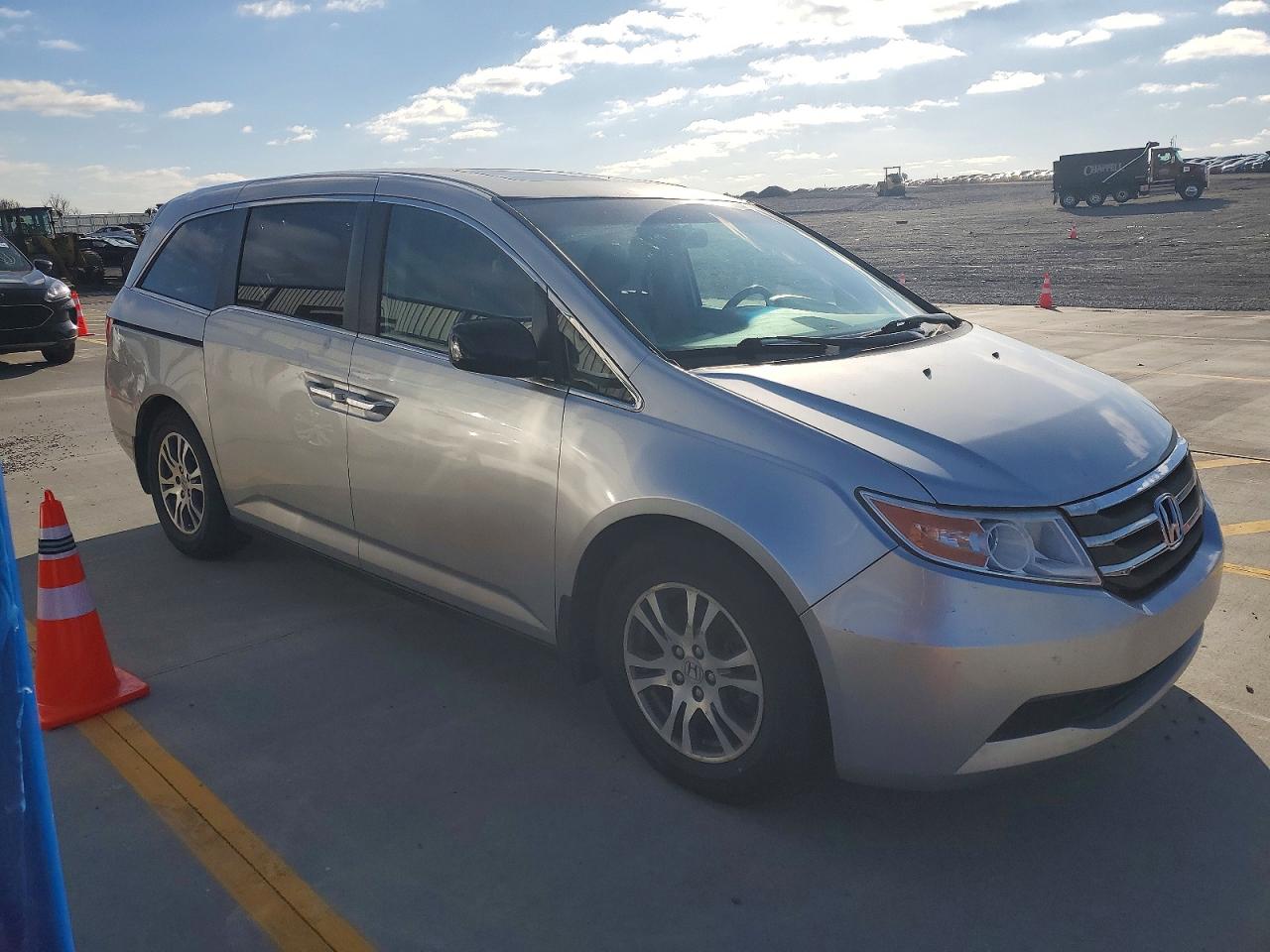 2012 HONDA ODYSSEY EXL photo 4