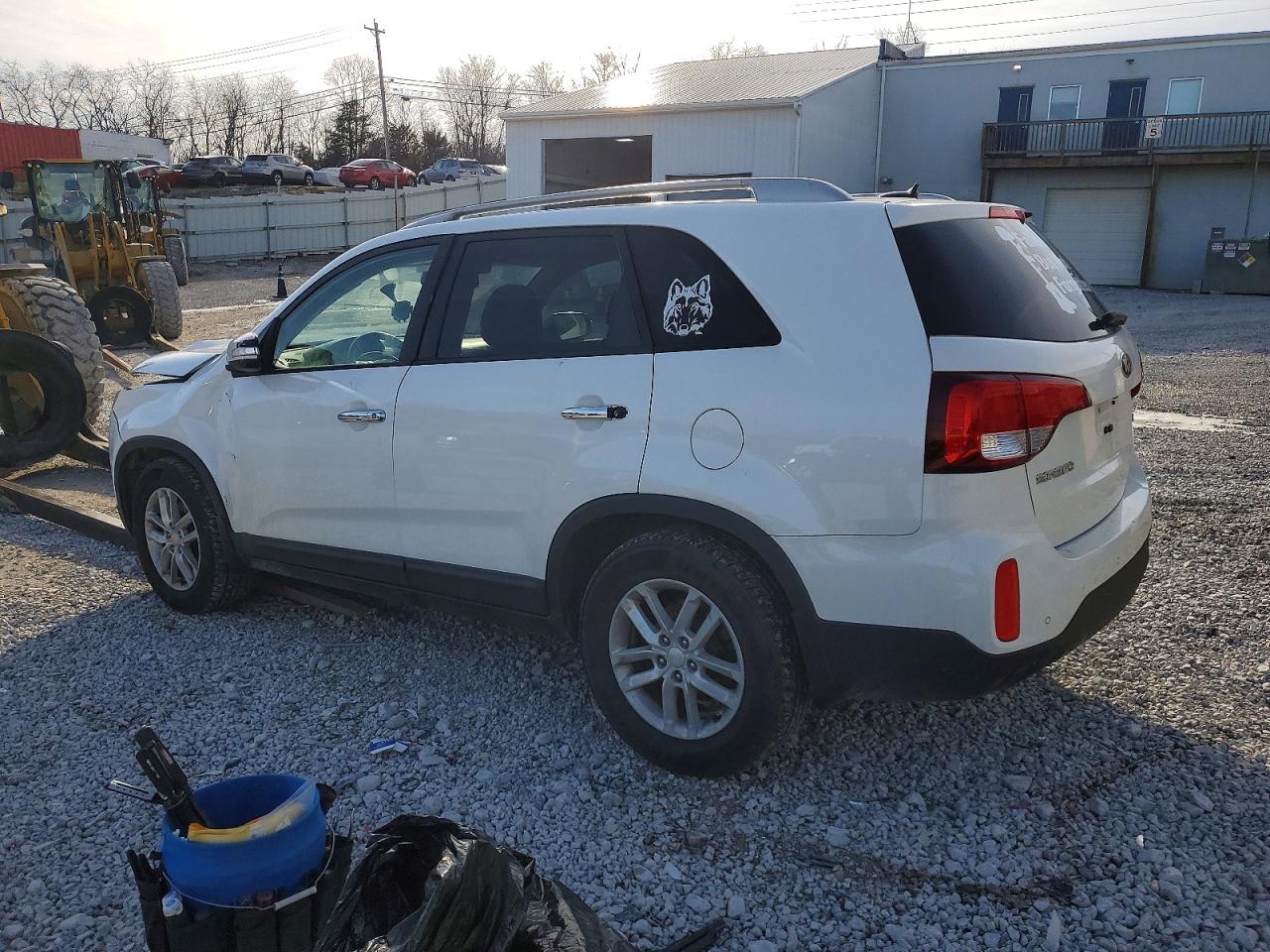 2015 KIA SORENTO LX photo 2