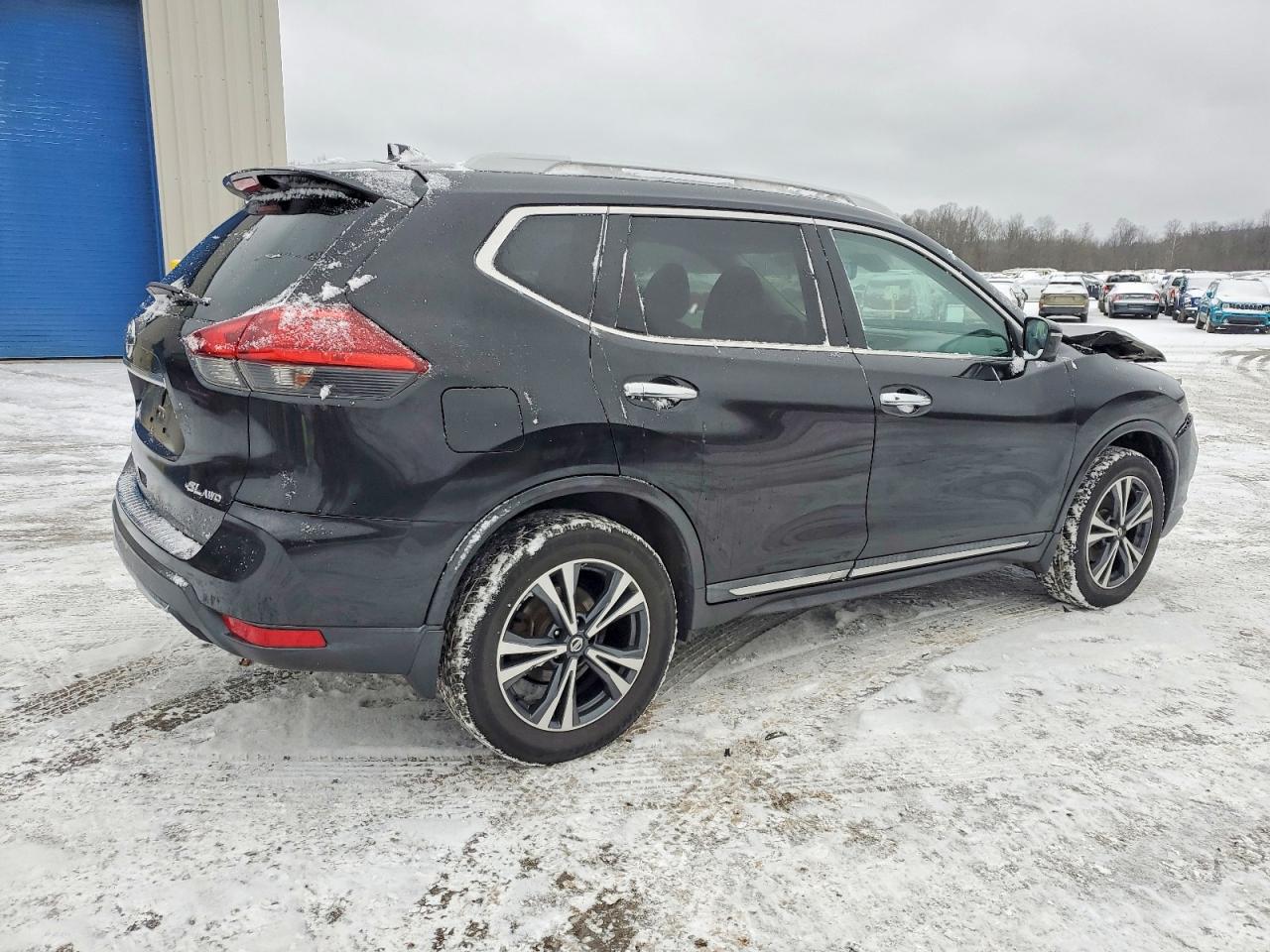 2017 NISSAN ROGUE SV photo 7