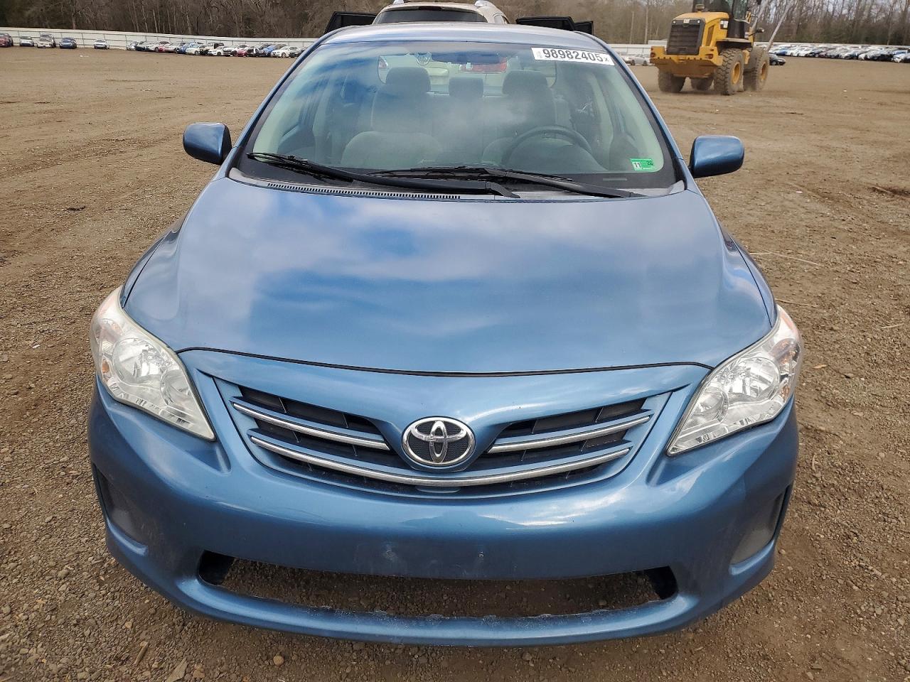 2013 TOYOTA COROLLA BASE photo 5