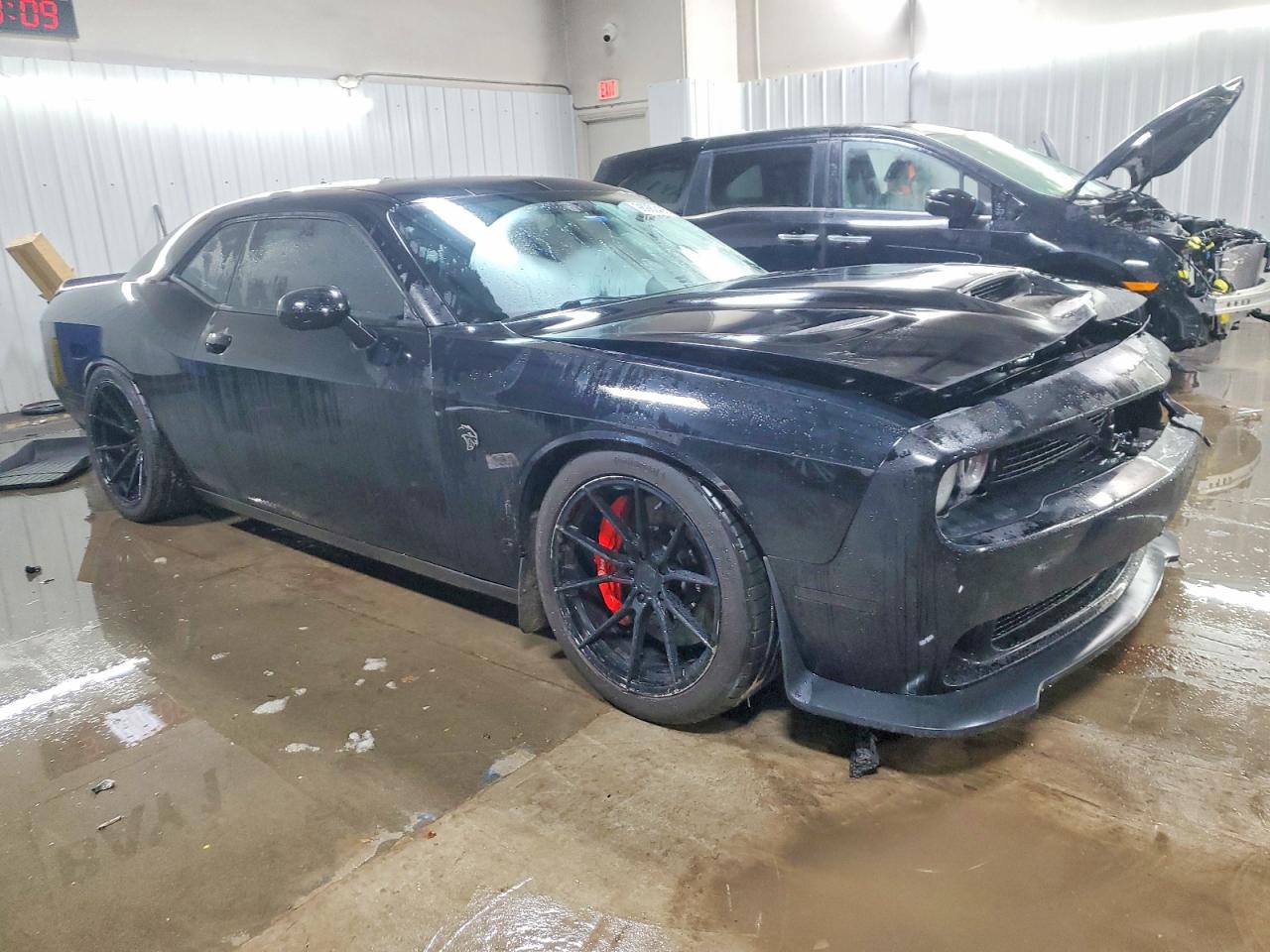2016 DODGE CHALLENGER SRT HELLCAT photo 4